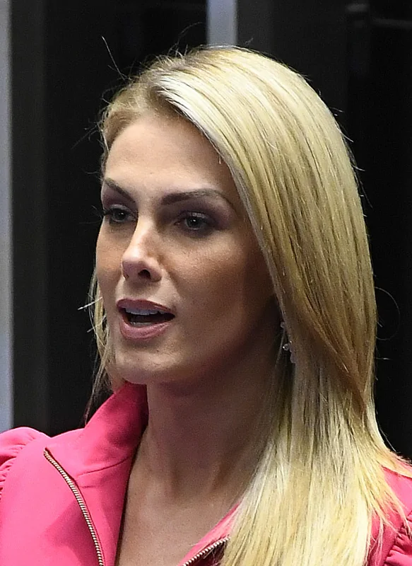 Retrato de Ana Hickmann