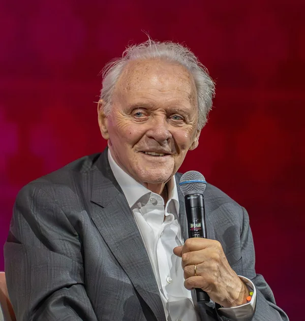 Retrato de Anthony Hopkins