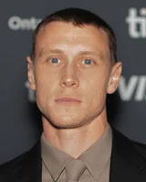 Fotografia de George MacKay