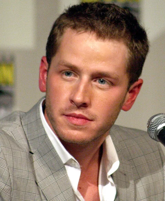 Retrato de Josh Dallas